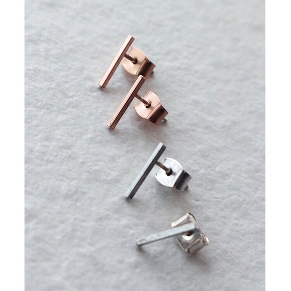 Madewell Jewelry - NWOT Madewell Gold Plated Bar Stud Earrings 2Pairs